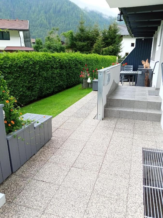 Haus Fini Apartment Langenfeld Exterior photo