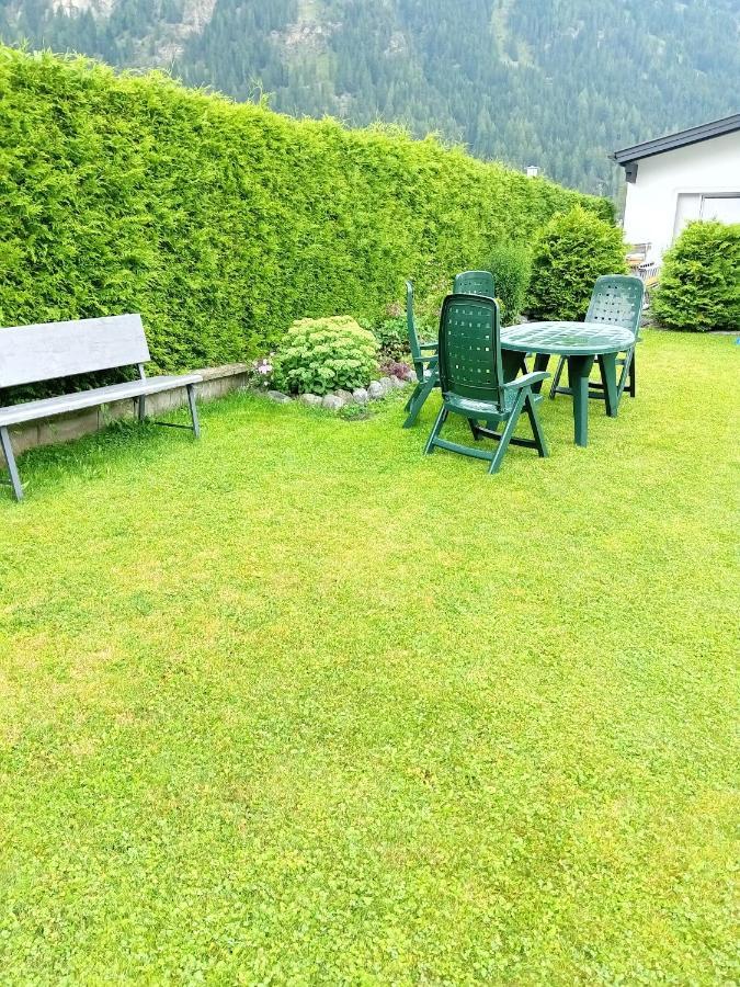 Haus Fini Apartment Langenfeld Exterior photo