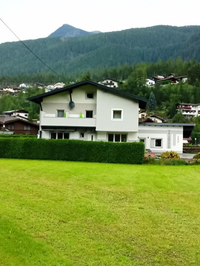Haus Fini Apartment Langenfeld Exterior photo
