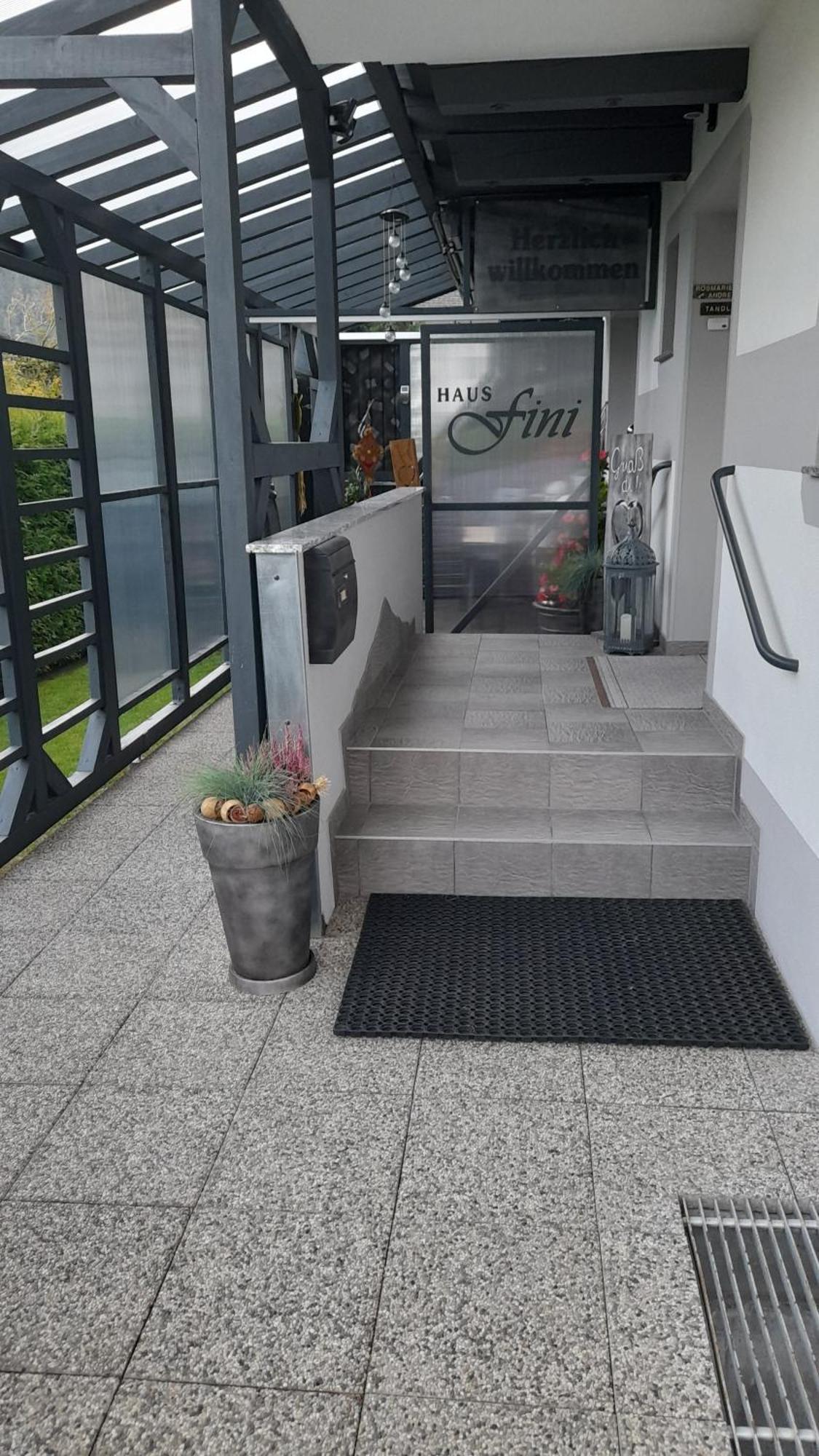 Haus Fini Apartment Langenfeld Exterior photo